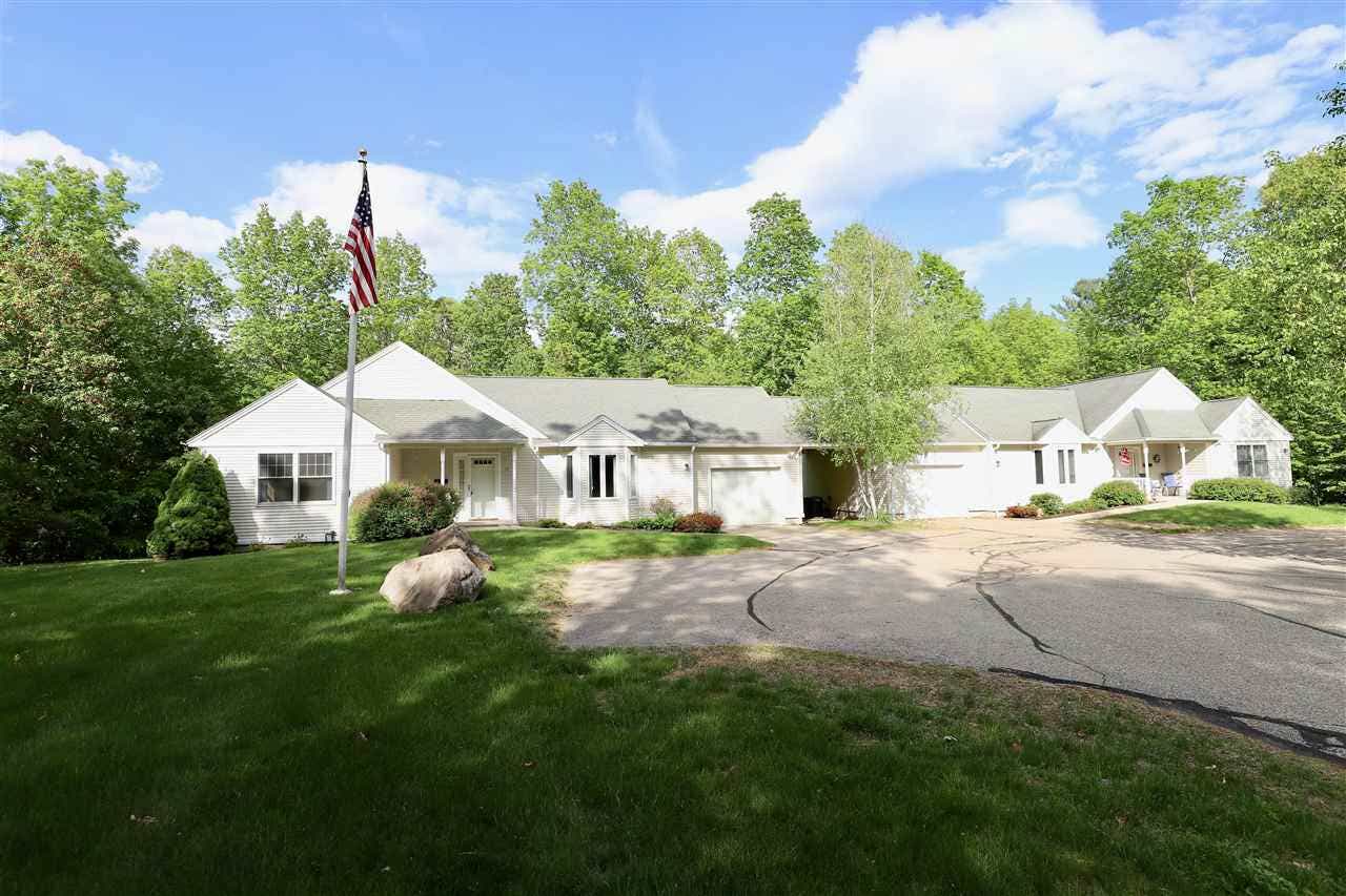 Sold 15 Roysann Way, Durham, NH 03824 2 Beds / 1 Full Bath / 1 3/4