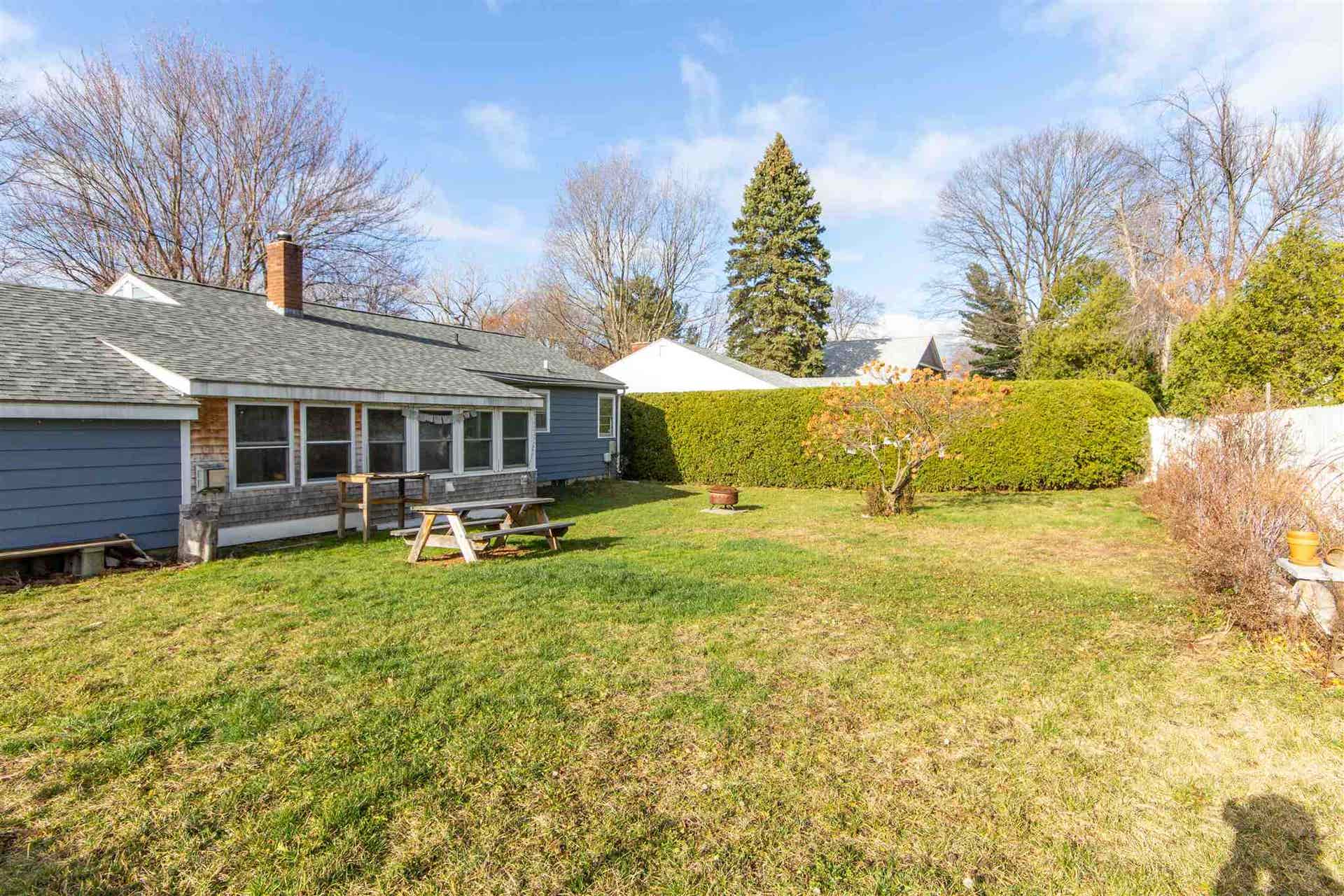 Sold 16 Bittersweet Lane, Burlington, VT 05401 3 Beds / 2 Full Baths