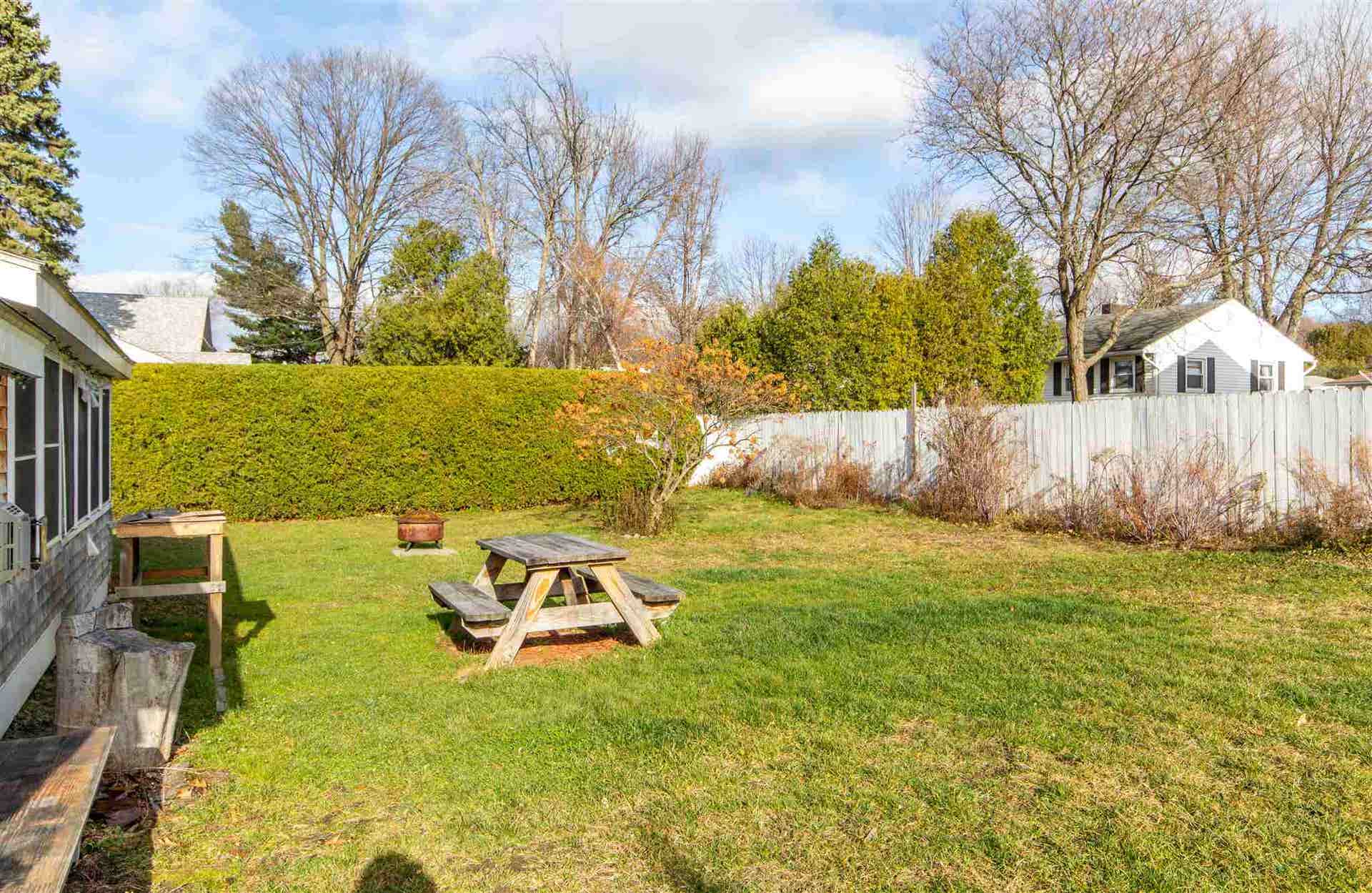 Sold 16 Bittersweet Lane, Burlington, VT 05401 3 Beds / 2 Full Baths