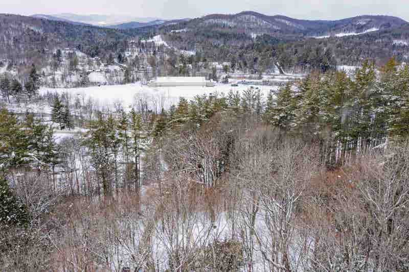 Sold 301 Carlton Hill Road, Woodstock, VT 05091 4 Beds / 2 Full