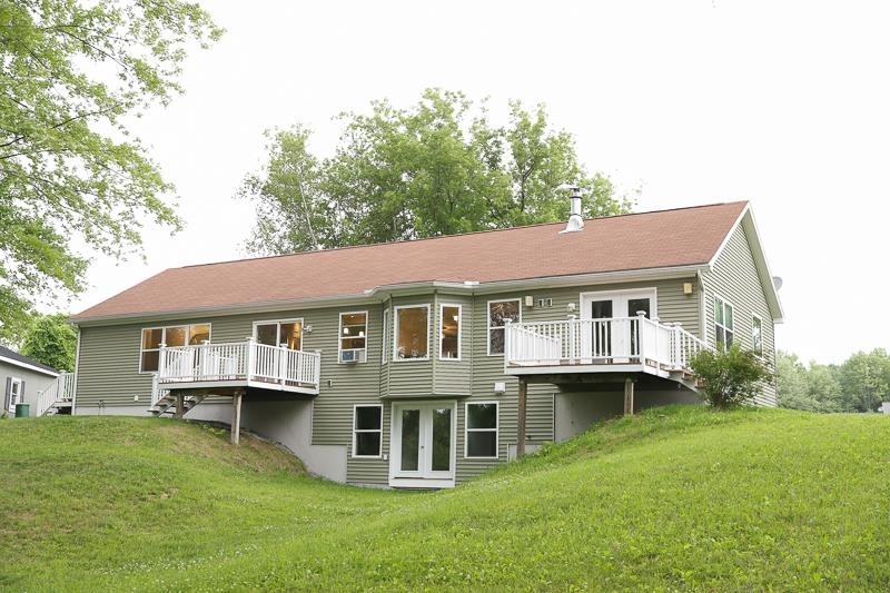 Vermont Waterfront Homes for Sale
