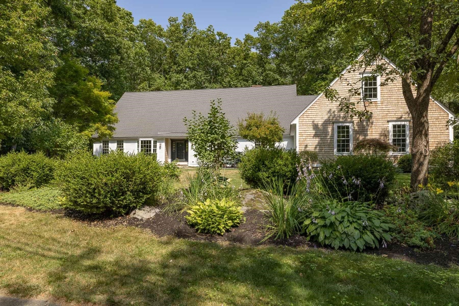 Property photo for 13 Colonial Way, Exeter, NH