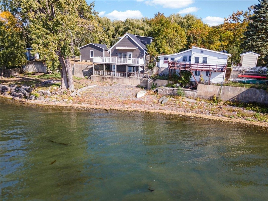 Vermont Waterfront Homes for Sale