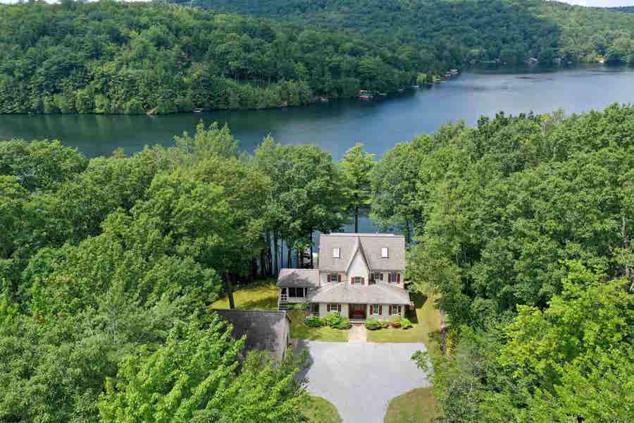 Vermont Waterfront Homes for Sale