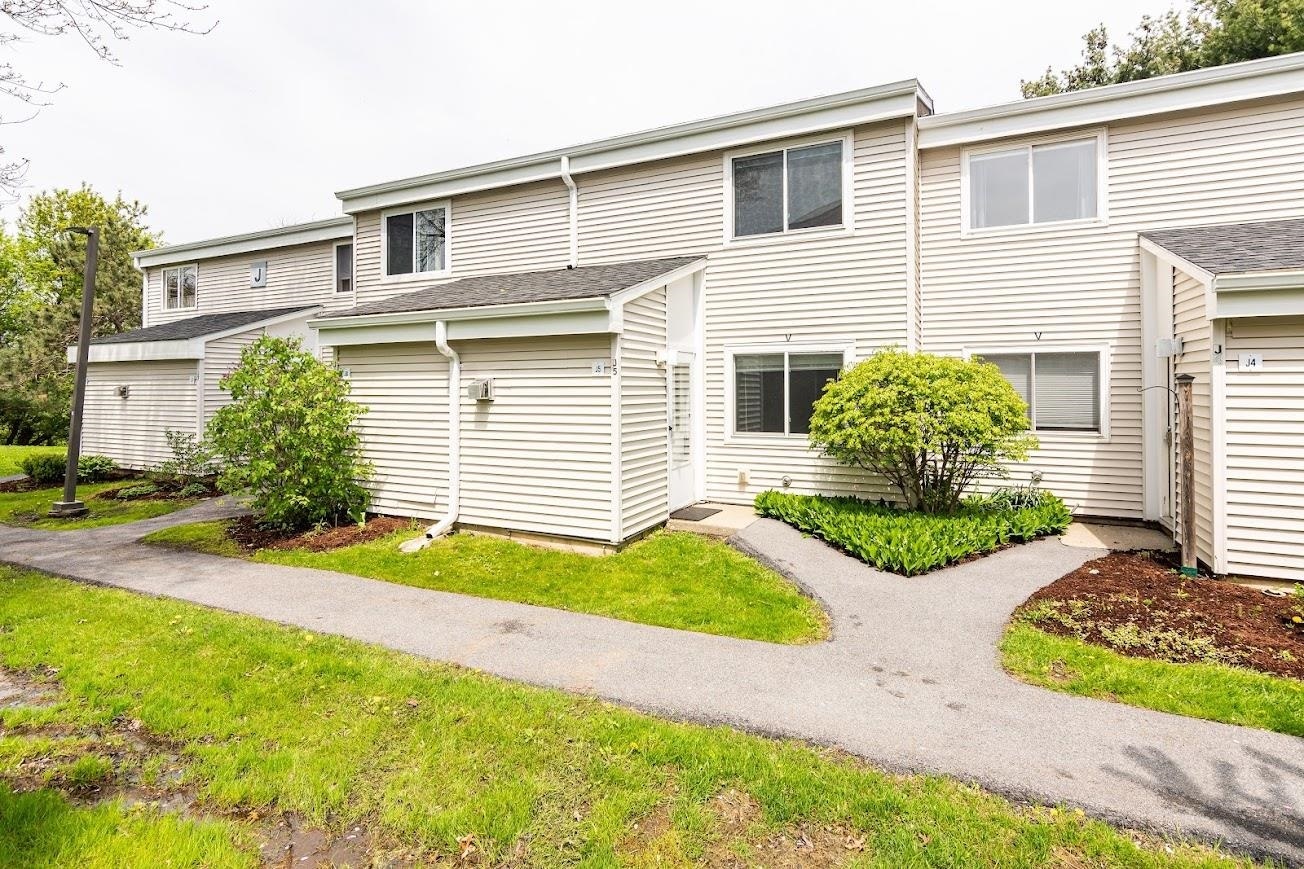 J5 Grandview Drive, South Burlington, VT 05403