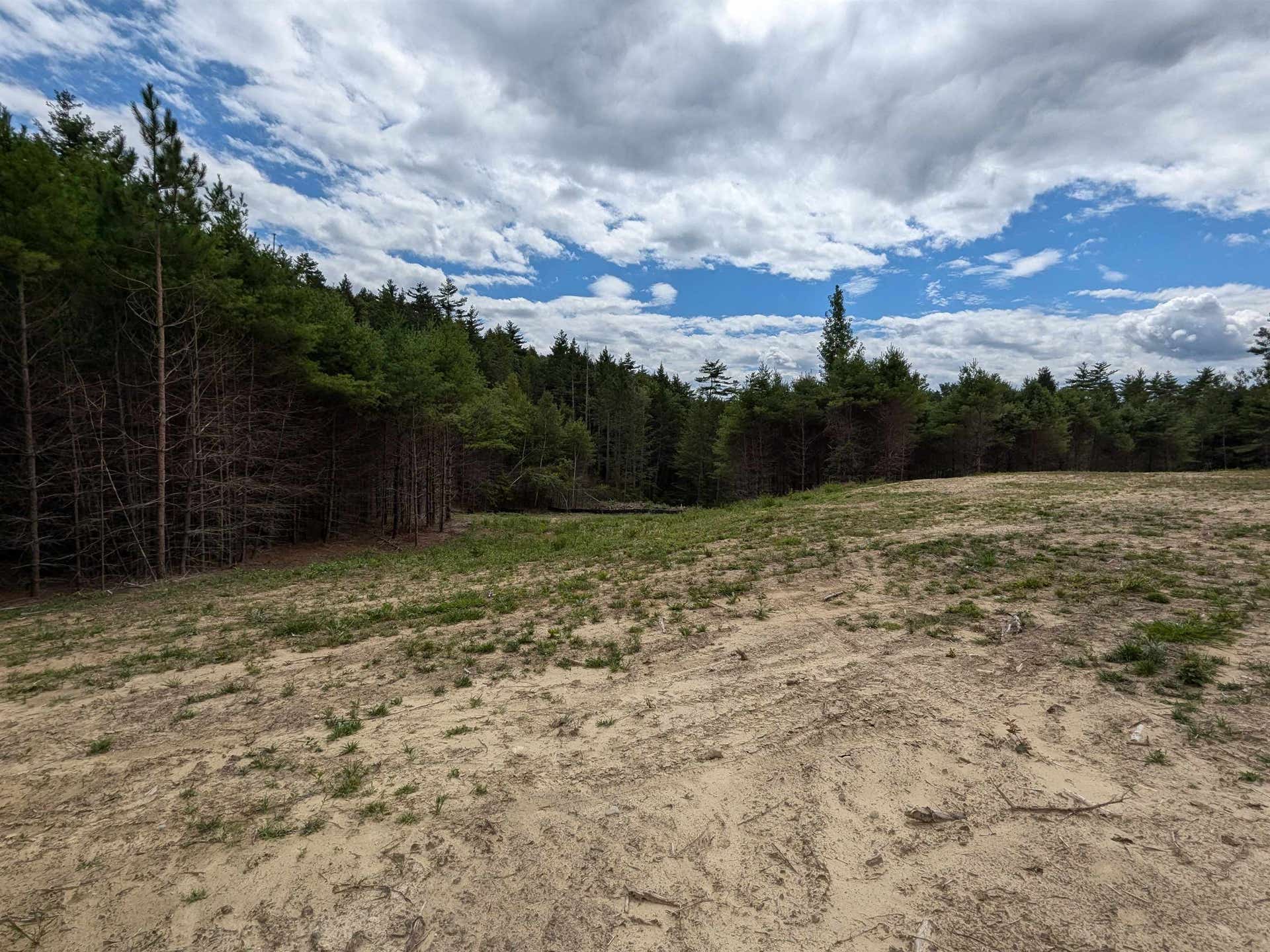 E 27 Greenville Road, Wilton, NH 03086